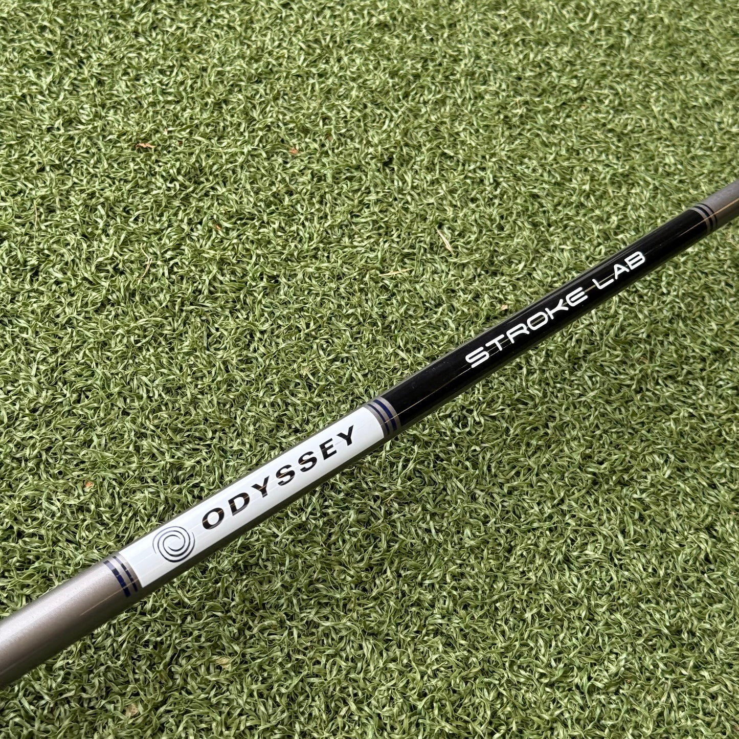Odyssey Ten Two Ball Tour Lined Putter / 33 Inch