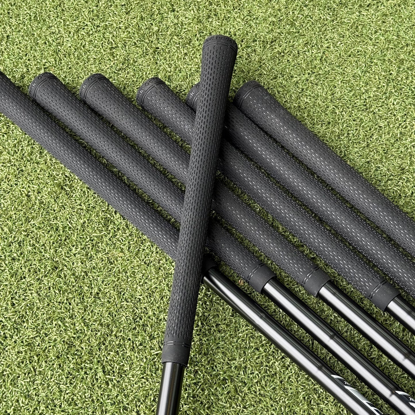 Titleist T200 Black Limited Edition Iron Set / 5-PW+48 / Stiff Flex