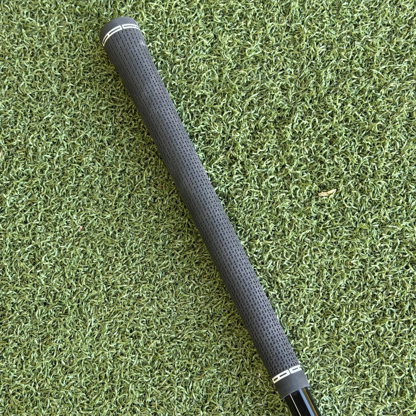 Titleist U505 #2 Utility Iron / 18 Degree / Stiff Flex