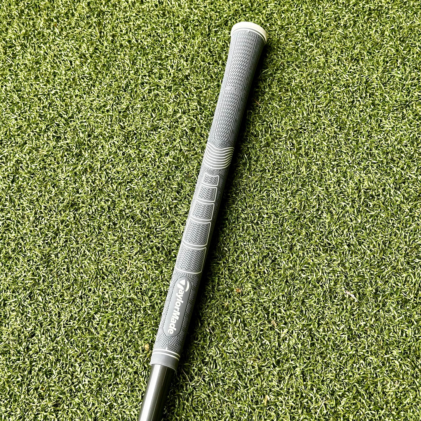 TaylorMade Stealth Ladies #6 Hybrid / 28 Degree / Ladies Flex