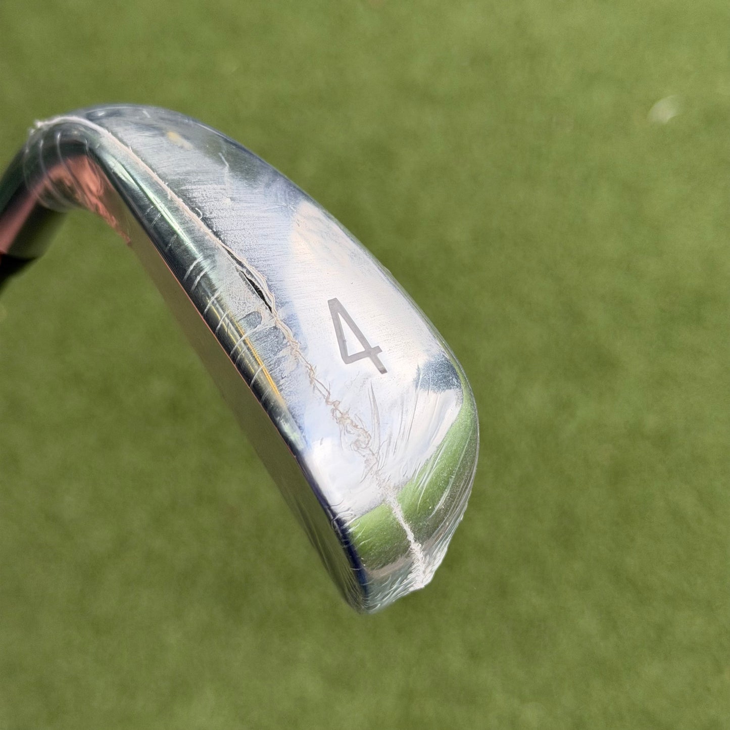 Titleist U505 #4 Utility Iron / 22 Degree / Regular Flex