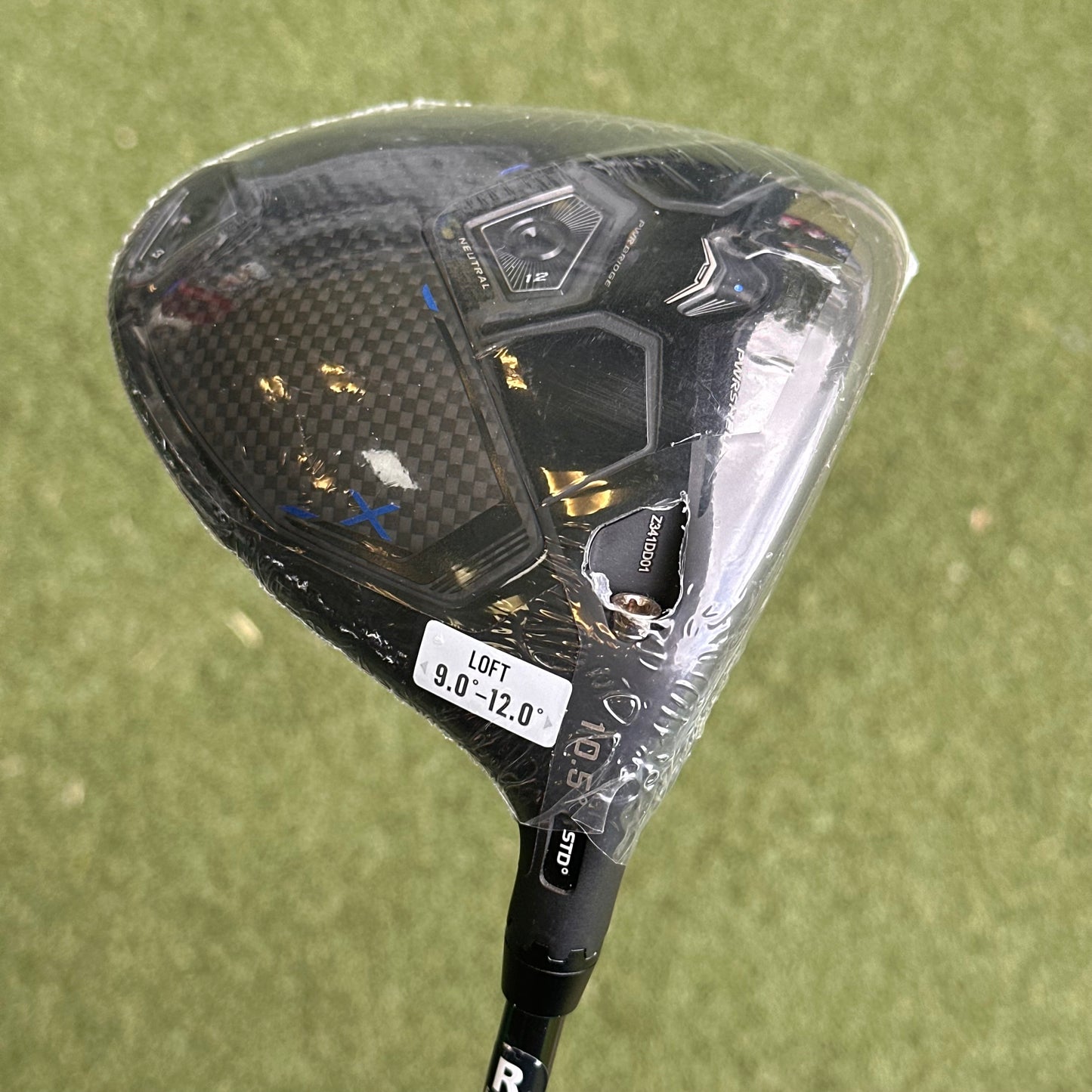 Cobra Darkspeed X Golf Driver / 10.5 Degree / Regular Flex