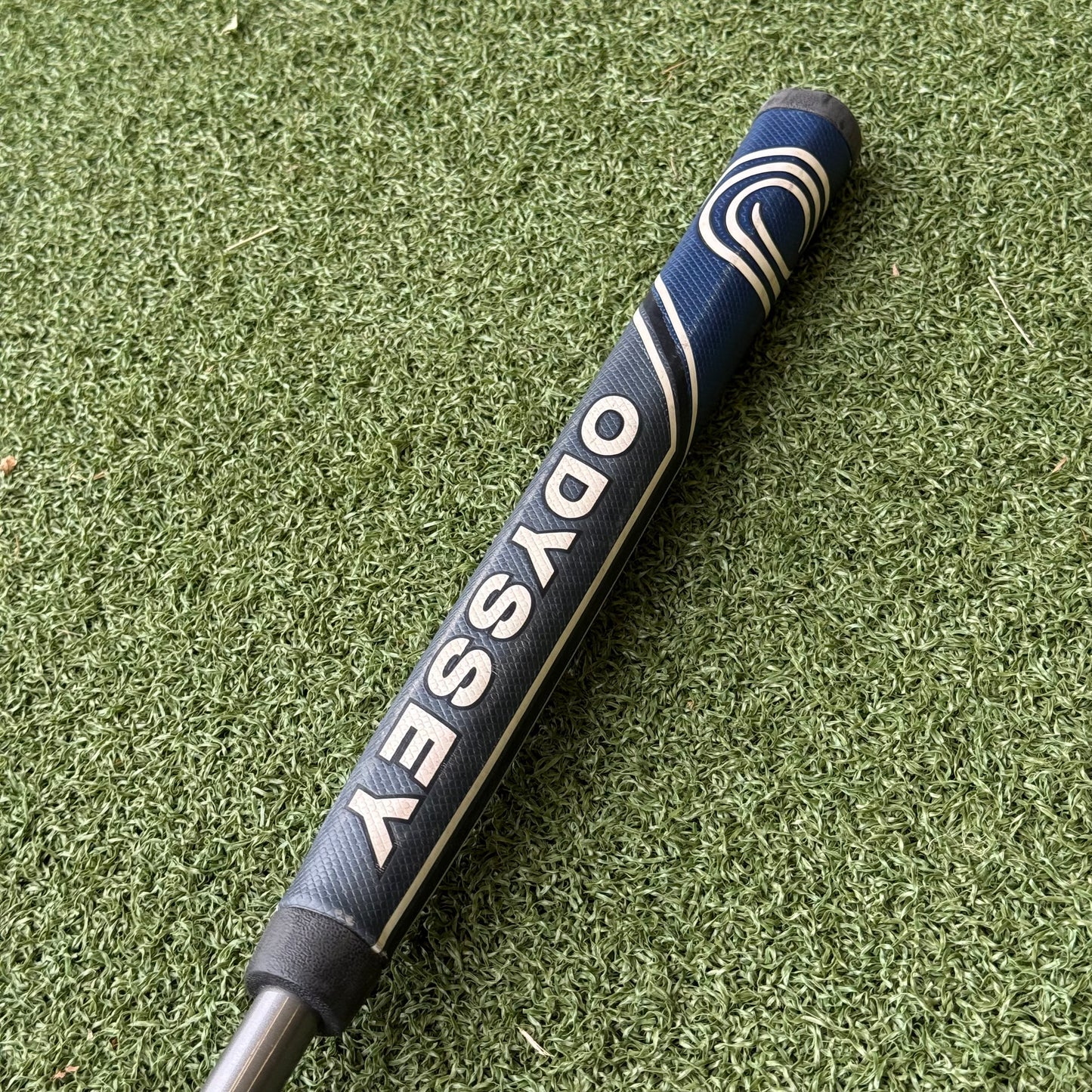 Odyssey Ten Two Ball Tour Lined Putter / 33 Inch
