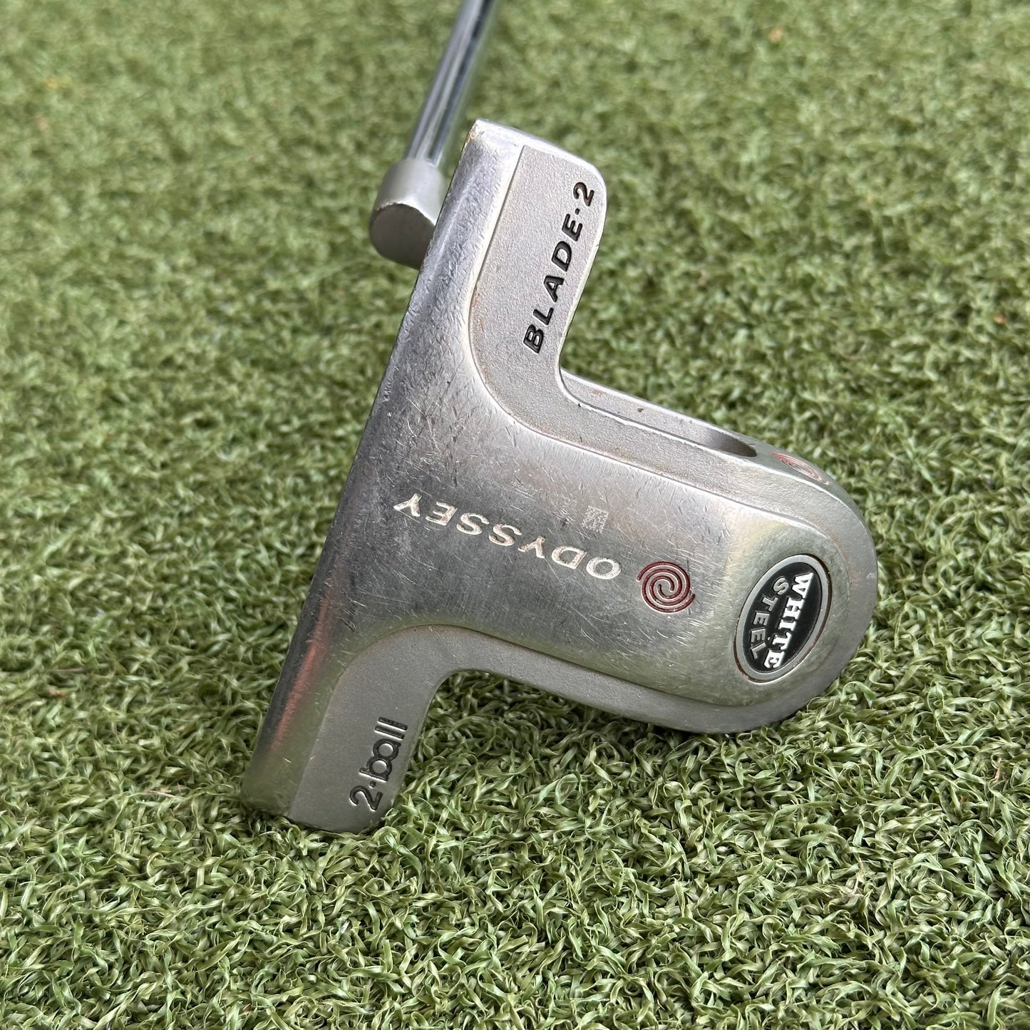 Odyssey White Steel Blade 2 Two Ball / 35 Inch