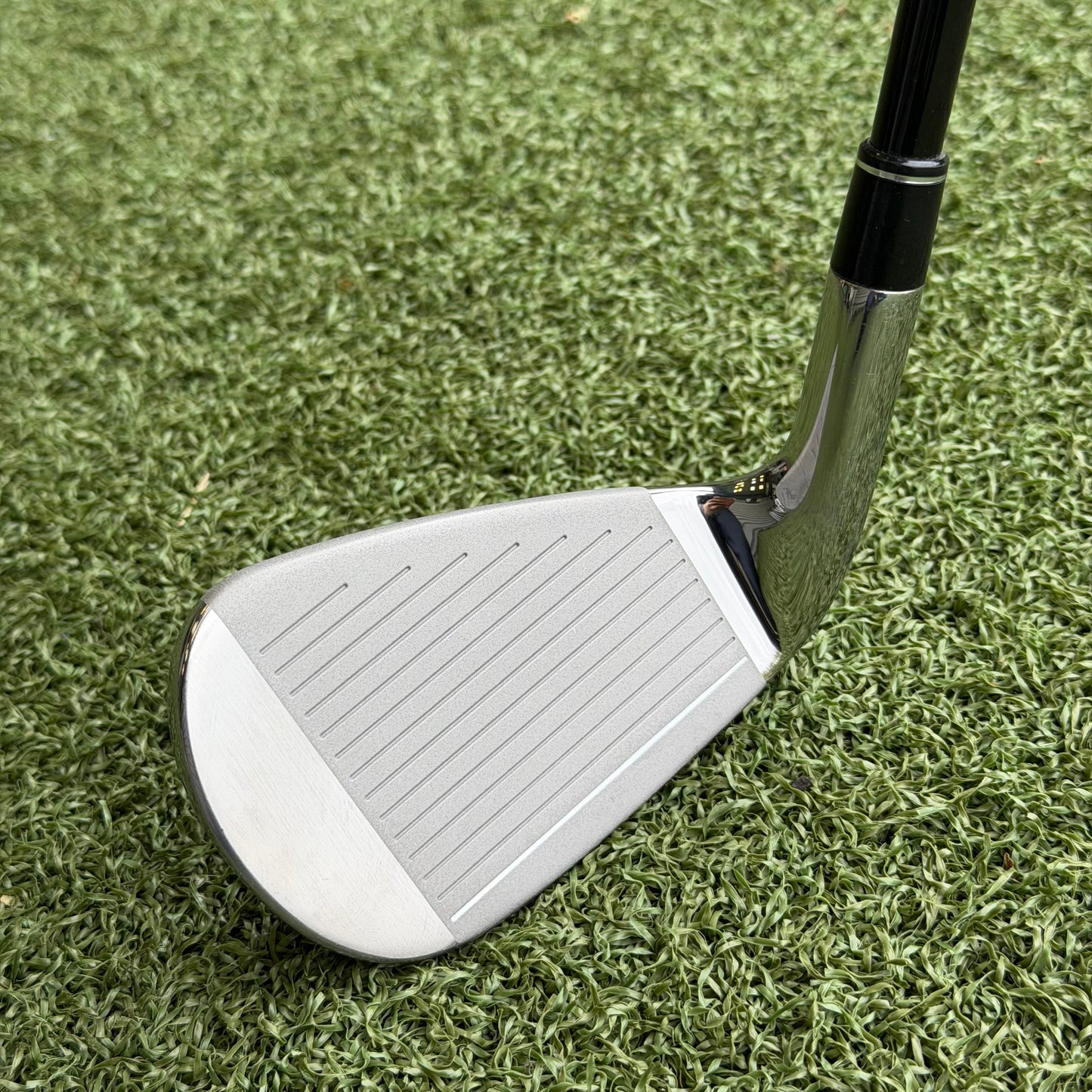 Yonex Ezone Elite 4 #8 Iron / 33 Degree / Senior Flex