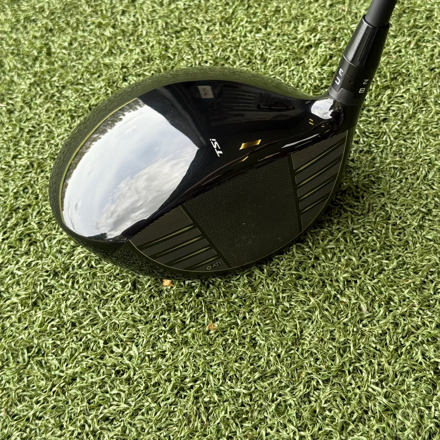 Titleist TSi4 Golf Driver / 9 Degree / Regular Flex