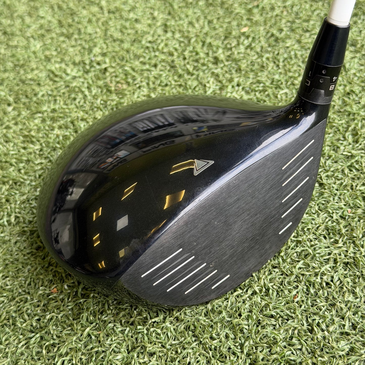 Titleist 915D2 Golf Driver / 9.5 Degree / Stiff Flex
