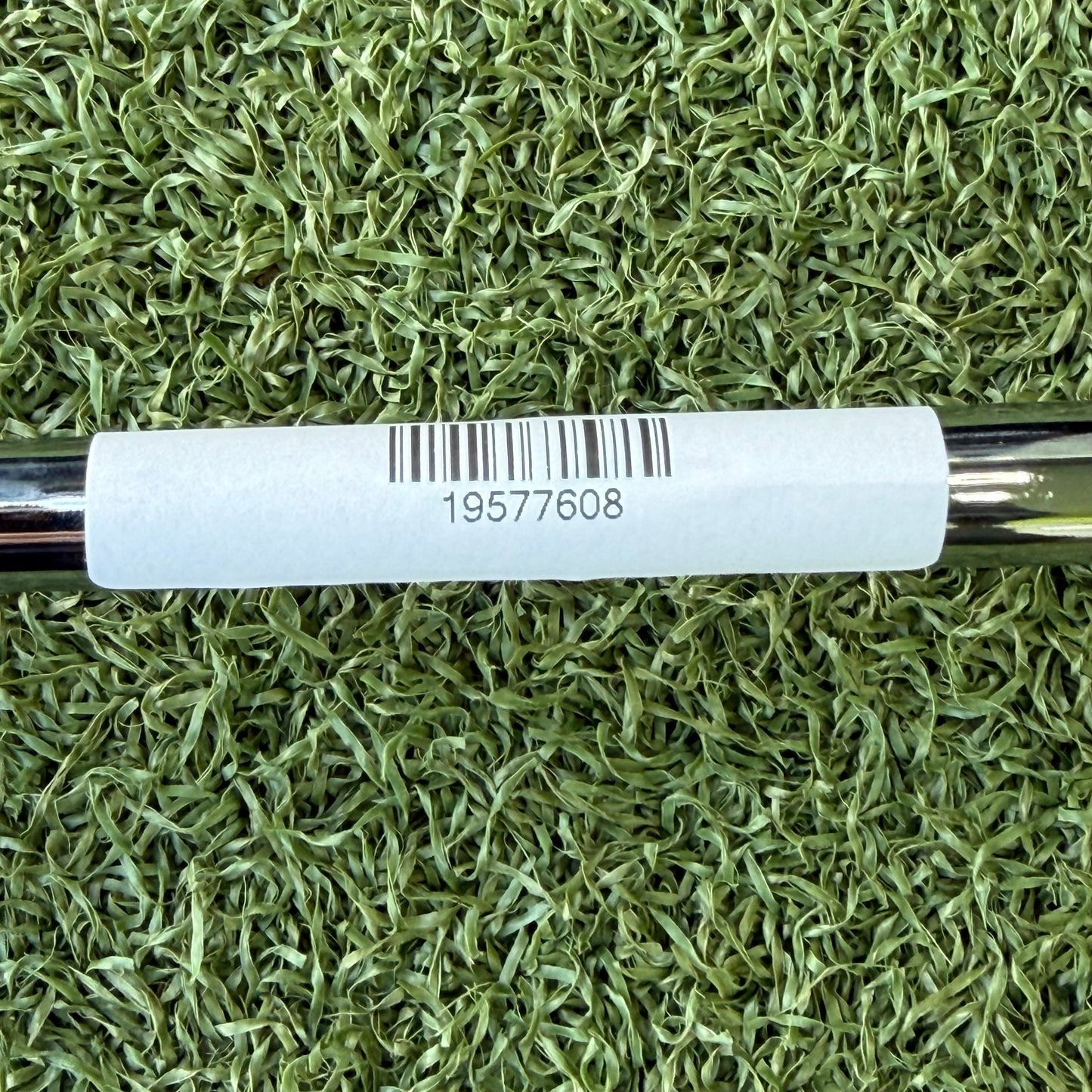 TaylorMade Qi Golf Iron Set / 5-PW + SW / Regular Flex