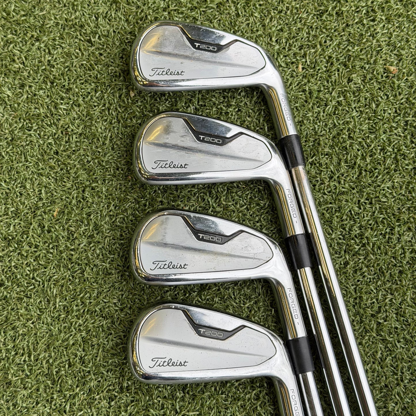 Titleist T200 2021 Iron Set / 4-PW / Stiff Flex