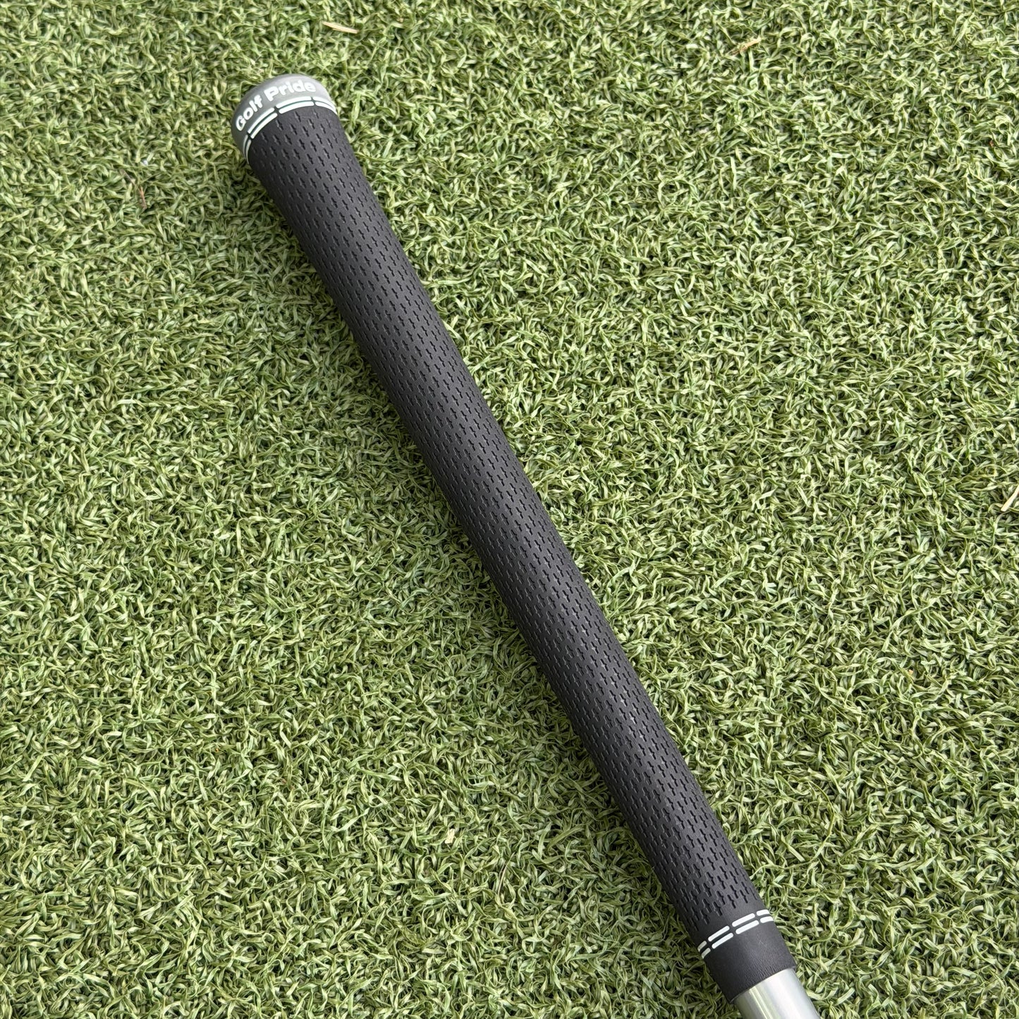 Titleist GT2 Golf Driver / 10 Degree / Regular Flex / Left Hand