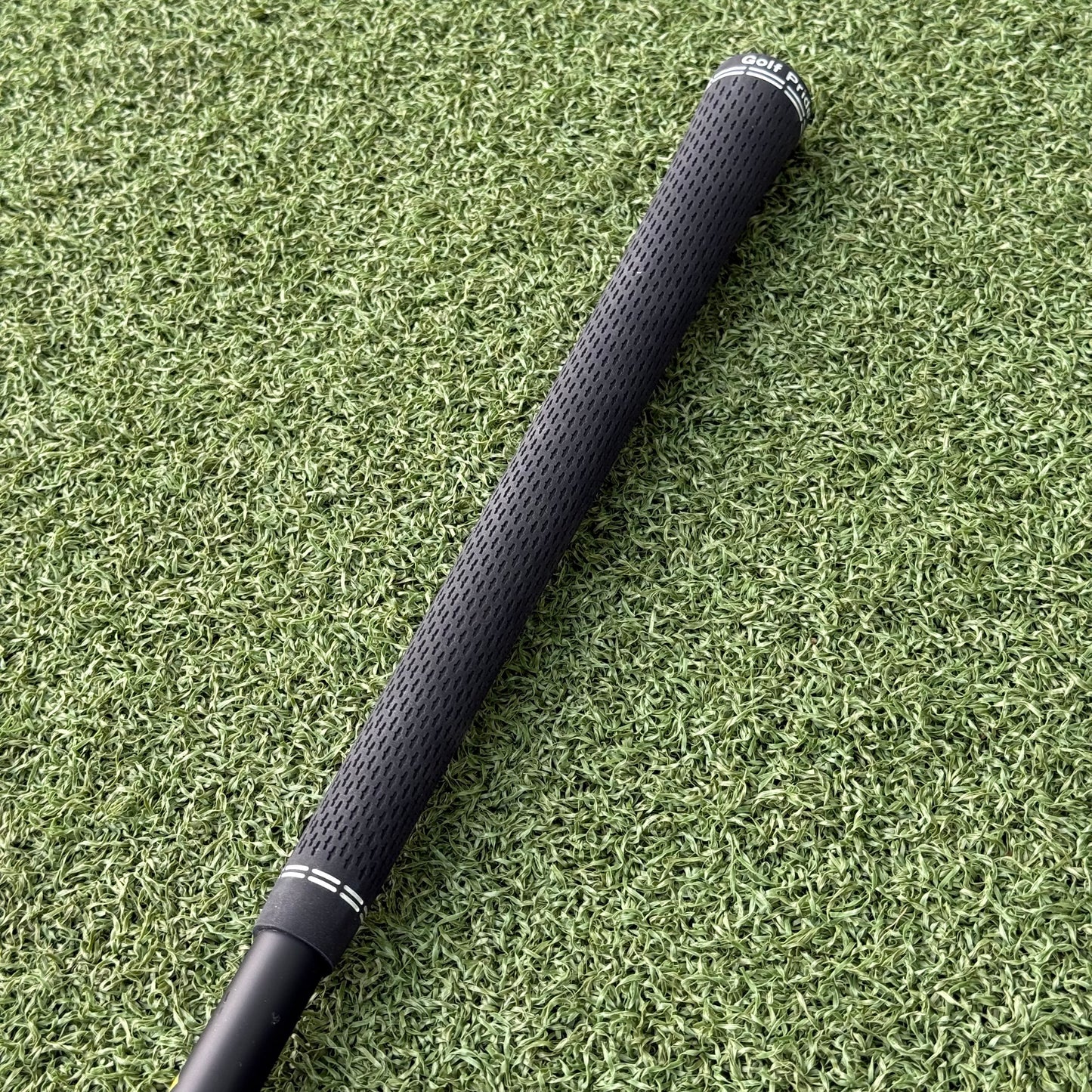 Titleist TSR2 #5 Fairway / 18 Degree / Regular Flex