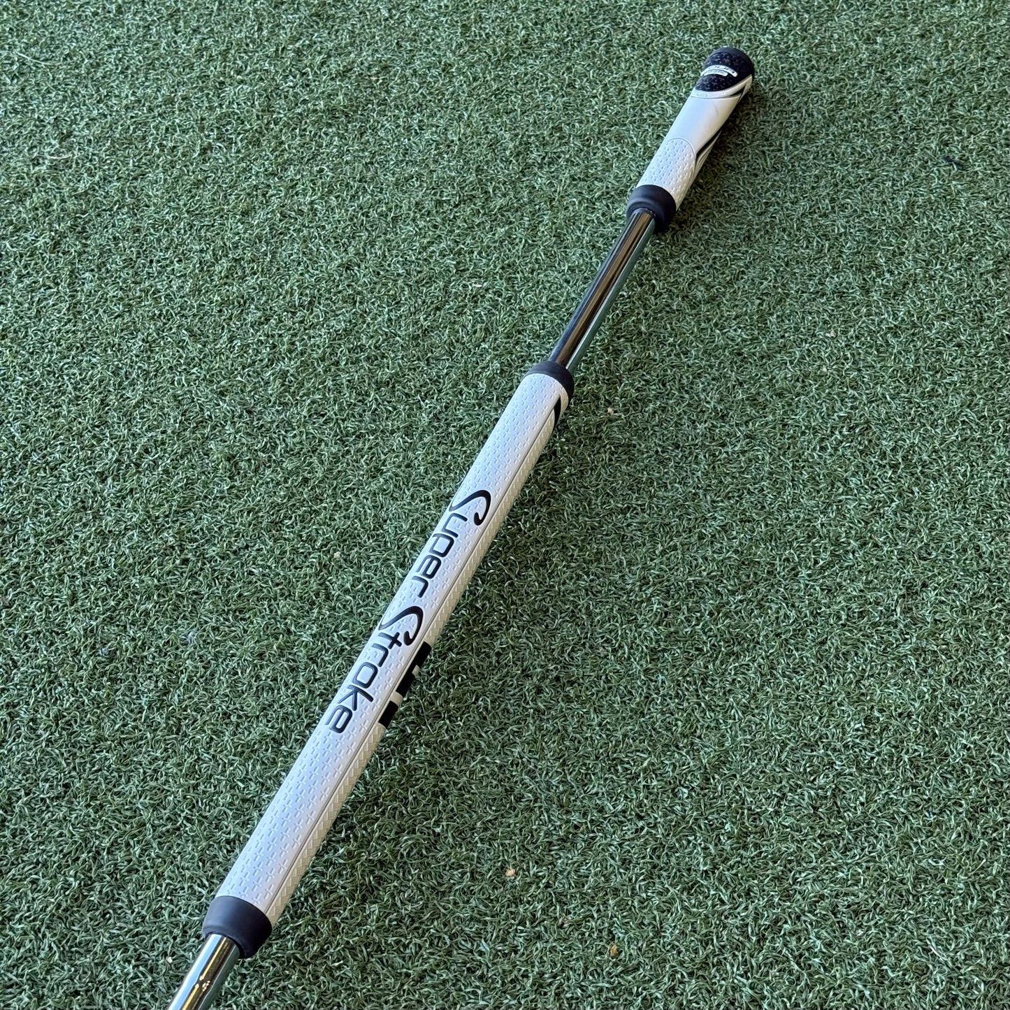 Odyssey Long White Hot 2-Ball / 46 Inch