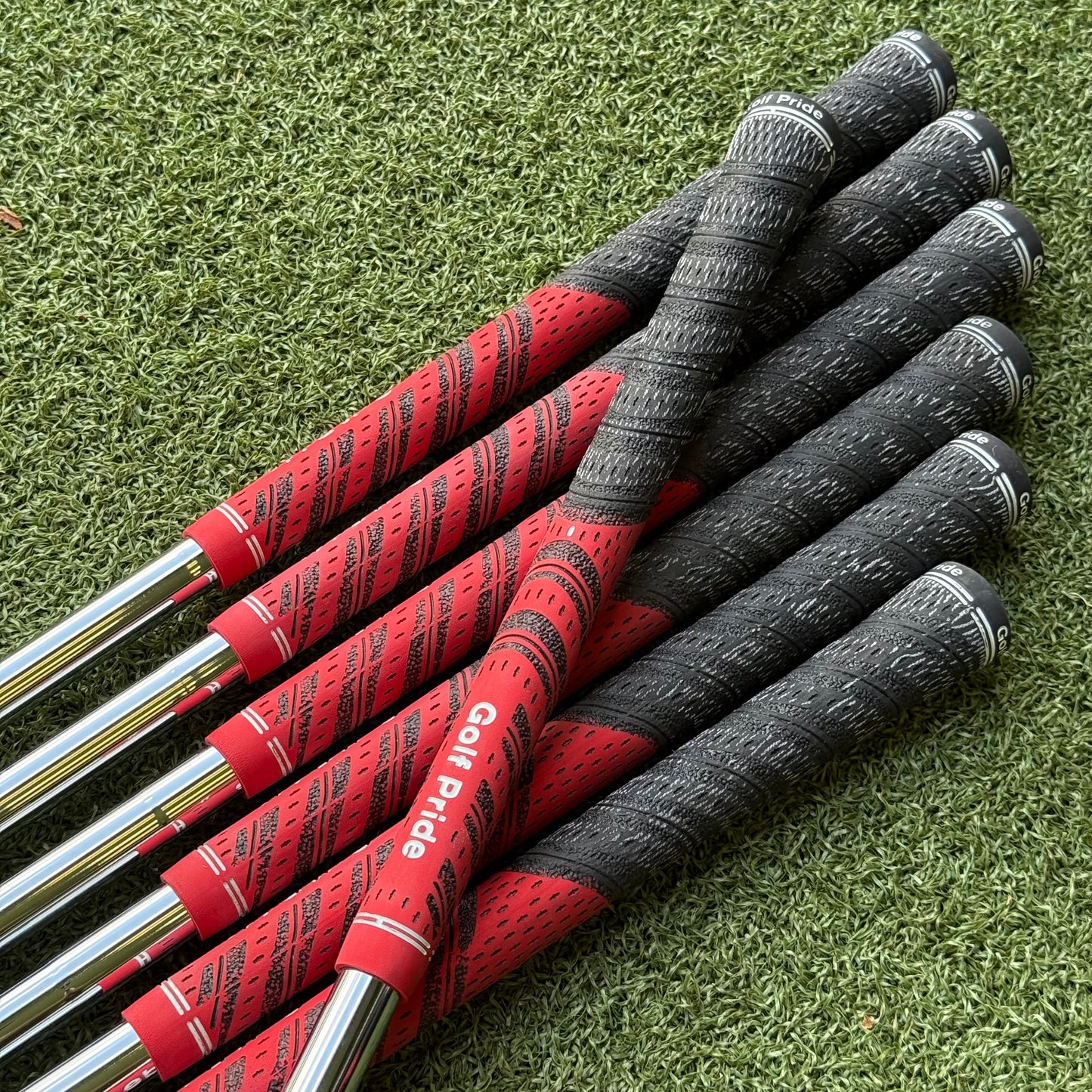 Titleist T100 2021 Iron Set / 4-PW / Stiff Flex