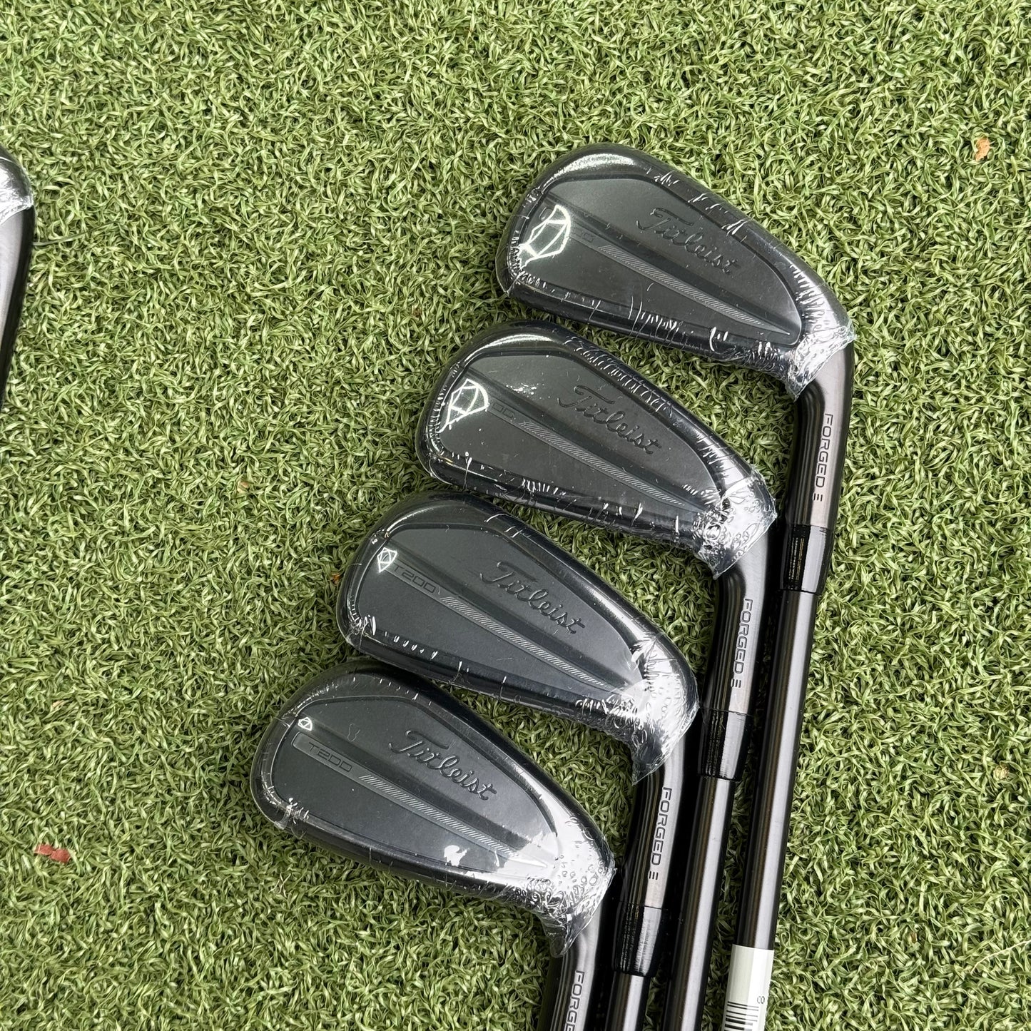 Titleist T200 Black Limited Edition Iron Set / 5-PW+48 / Stiff Flex