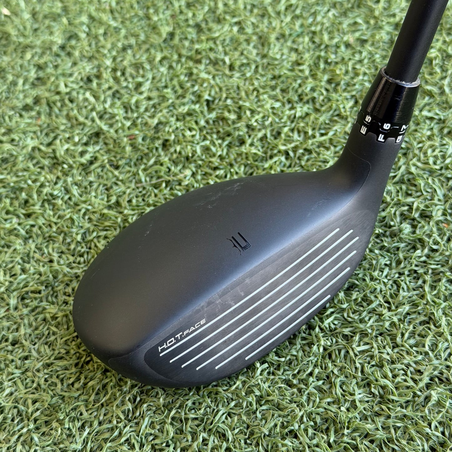 Cobra DS-Adapt #4 Hybrid / 21 Degree / Stiff Flex