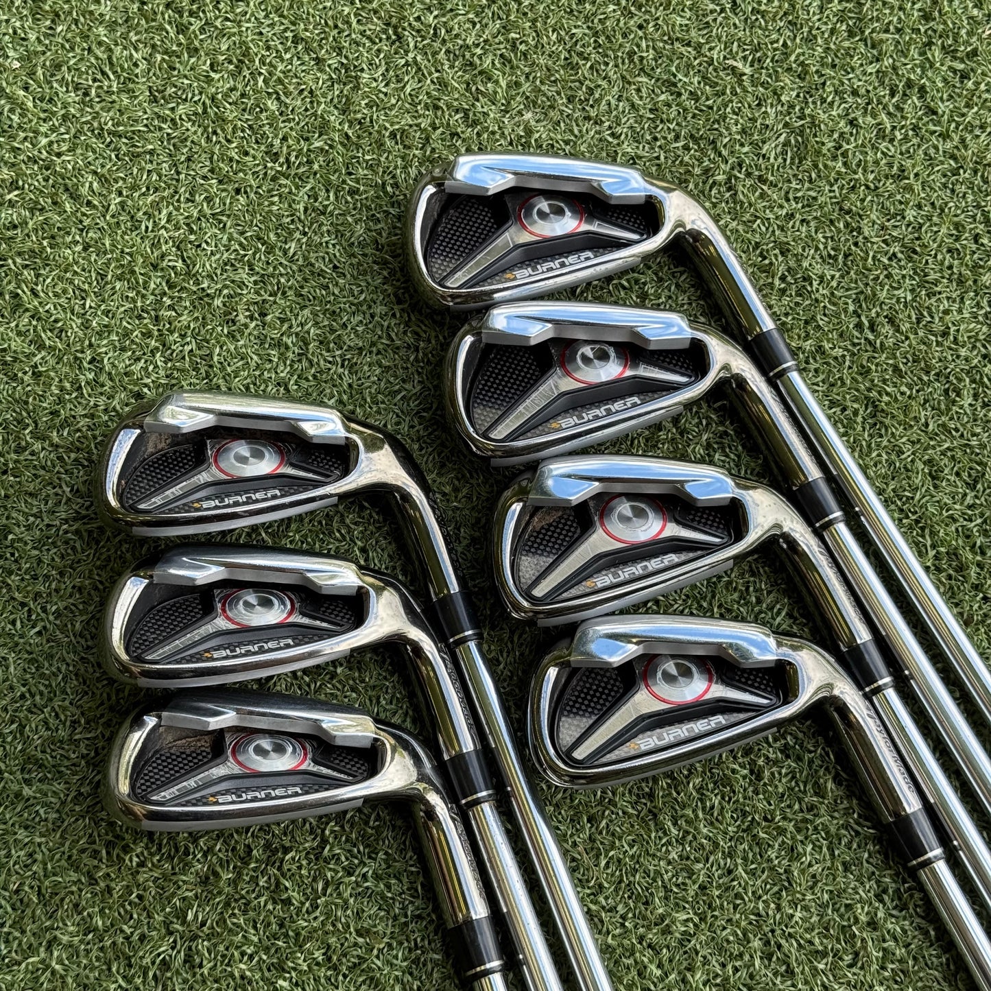 TaylorMade Burner / 4-PW Iron Set / Regular Flex