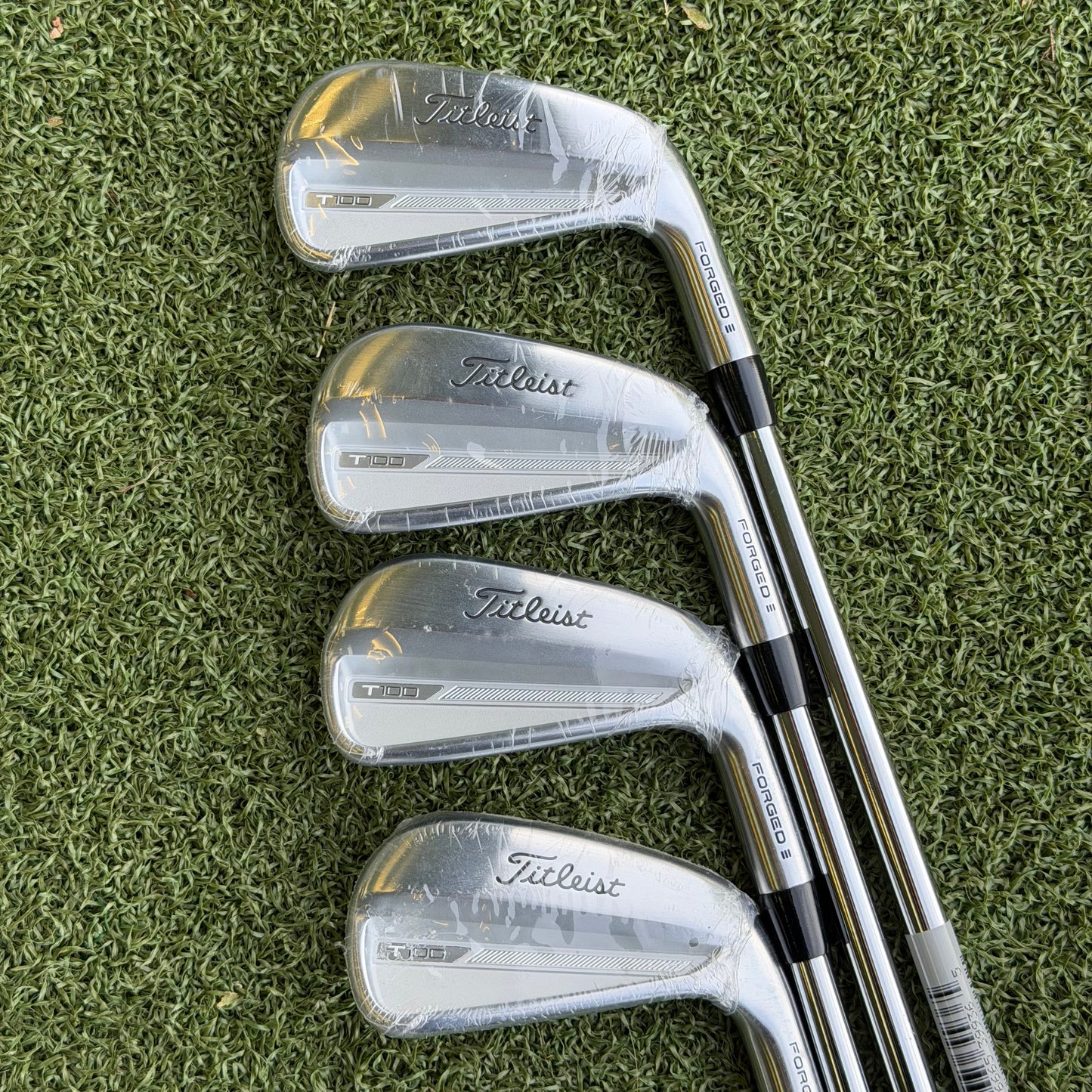Titleist T100 2023 Iron Set / 4-PW / Stiff Flex