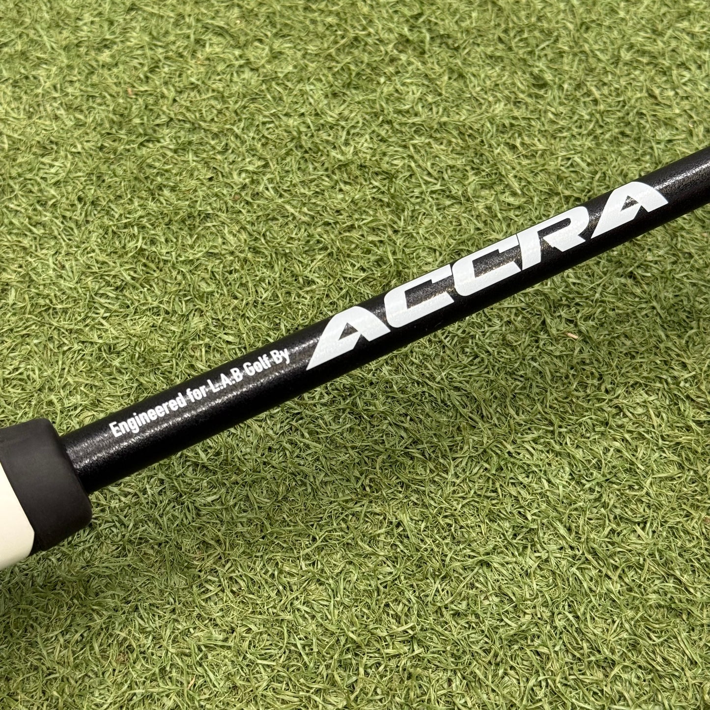 L.A.B MEZZ .1 Max / Accra Shaft / Broomhandle / 43 Inch