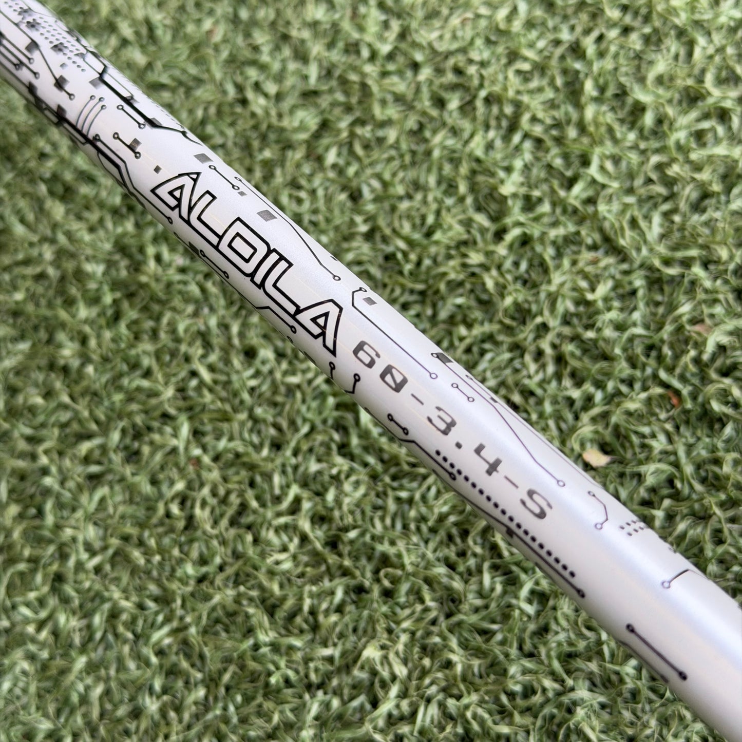 Titleist 915D2 Golf Driver / 9.5 Degree / Stiff Flex