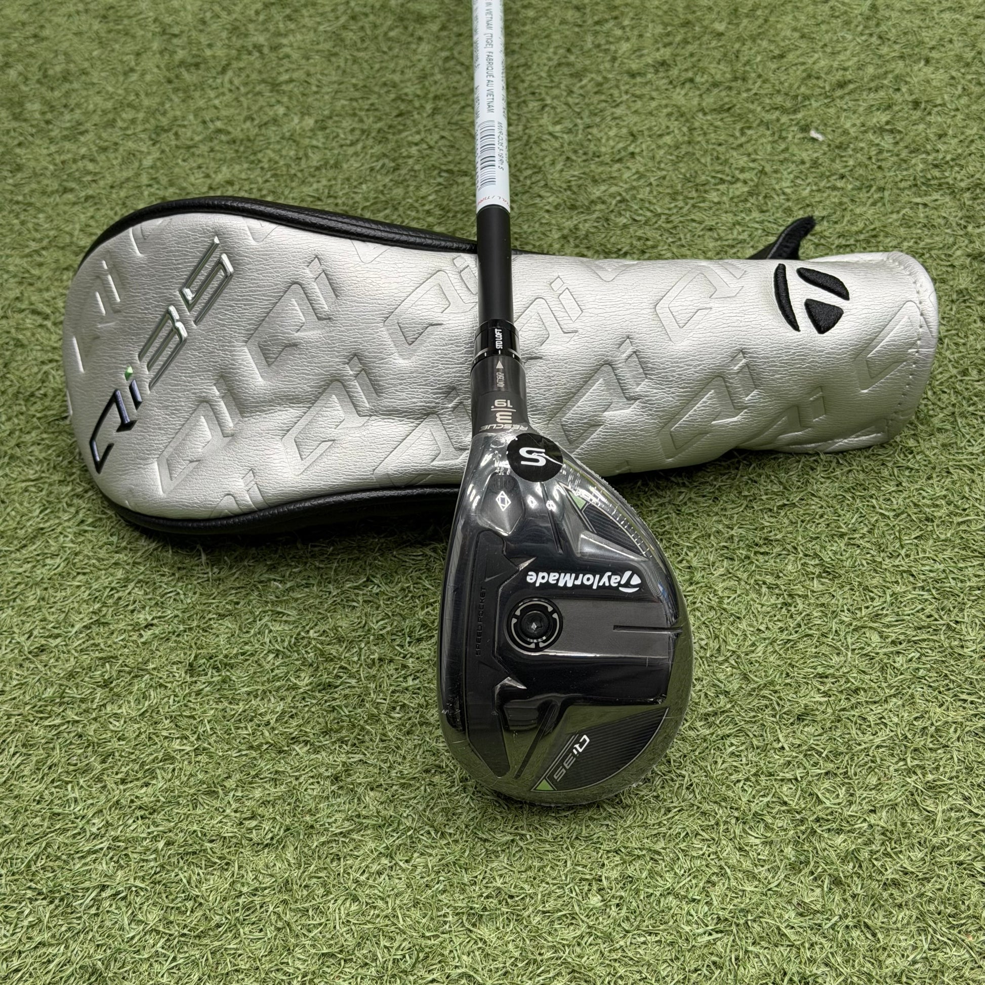 TaylorMade Qi35 #3 Hybrid / 19 Degree / Stiff Flex - Pre Owned Golf 
