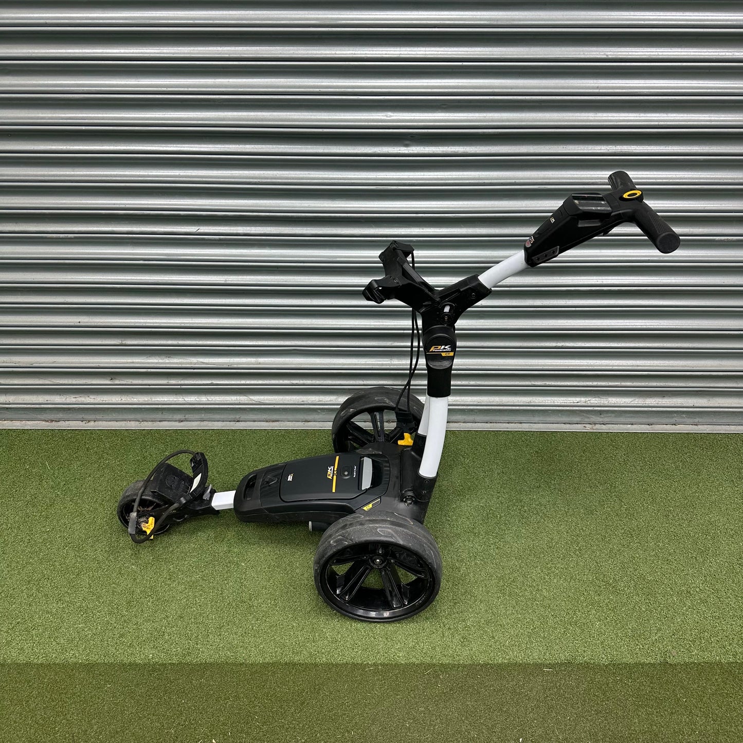 Powakaddy CT6 GPS Electric Golf Trolley / XL Lithium Battery