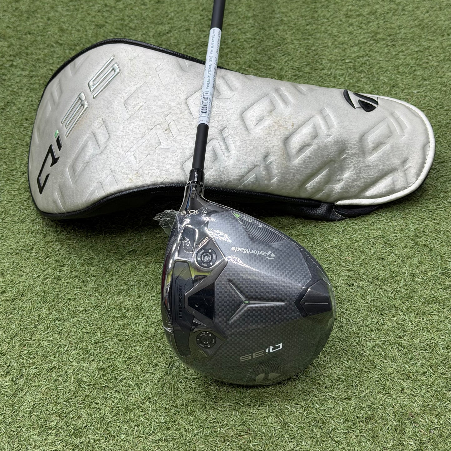 TaylorMade Qi35 LS Golf Driver / 10.5 Degree / Regular Flex
