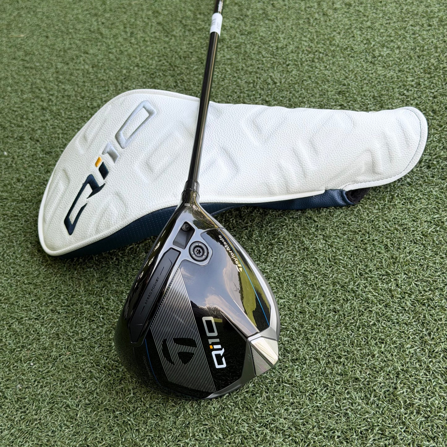TaylorMade Qi10 Golf Driver / 10.5 Degree / Regular Flex
