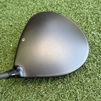 TaylorMade Qi4D Max Golf Driver / 10.5 Degree / Stiff Flex - Pre Owned Golf 
