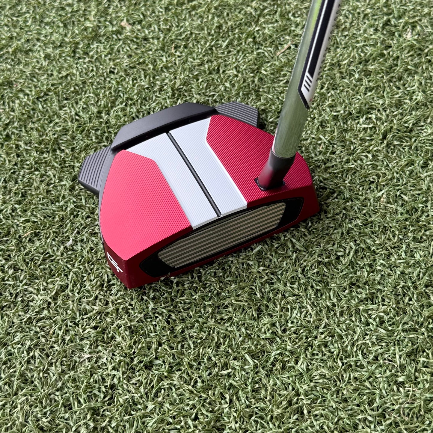TaylorMade Spider GTX Red Putter / 34 Inch
