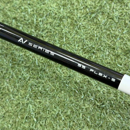 Titleist TSR2 Golf Driver / 10 Degree / Stiff Flex - Pre Owned Golf 