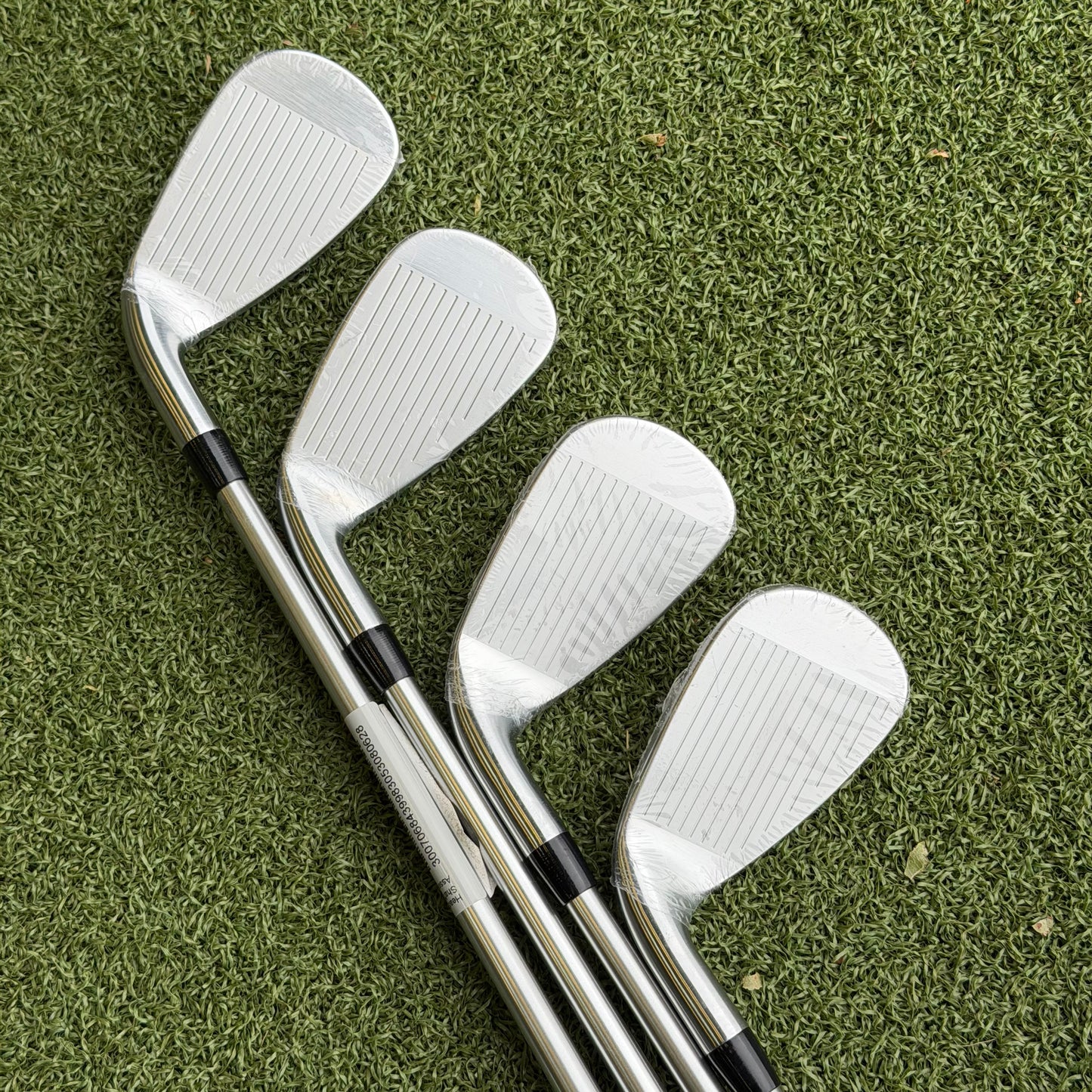 Titleist T400 2019 Iron Set / 6-PW+43+49 / Regular Graphite Flex