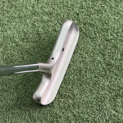 Scotty Cameron Bulls Eye Flange Golf Putter / 34 Inch - Pre Owned Golf 