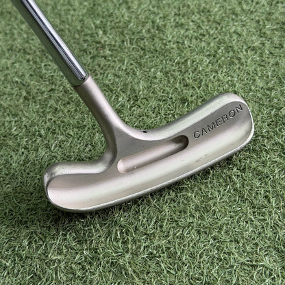 Scotty Cameron Bulls Eye Flange Golf Putter / 34 Inch - Pre Owned Golf 