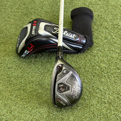 Titleist 915H #3 Hybrid / 21 Degree / Regular Flex - Pre Owned Golf 