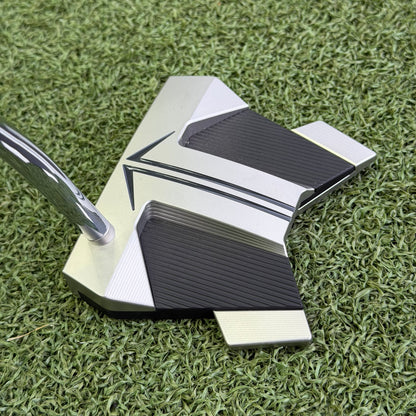 Scotty Cameron Phantom 11.5 (2024) Putter / 34 Inch