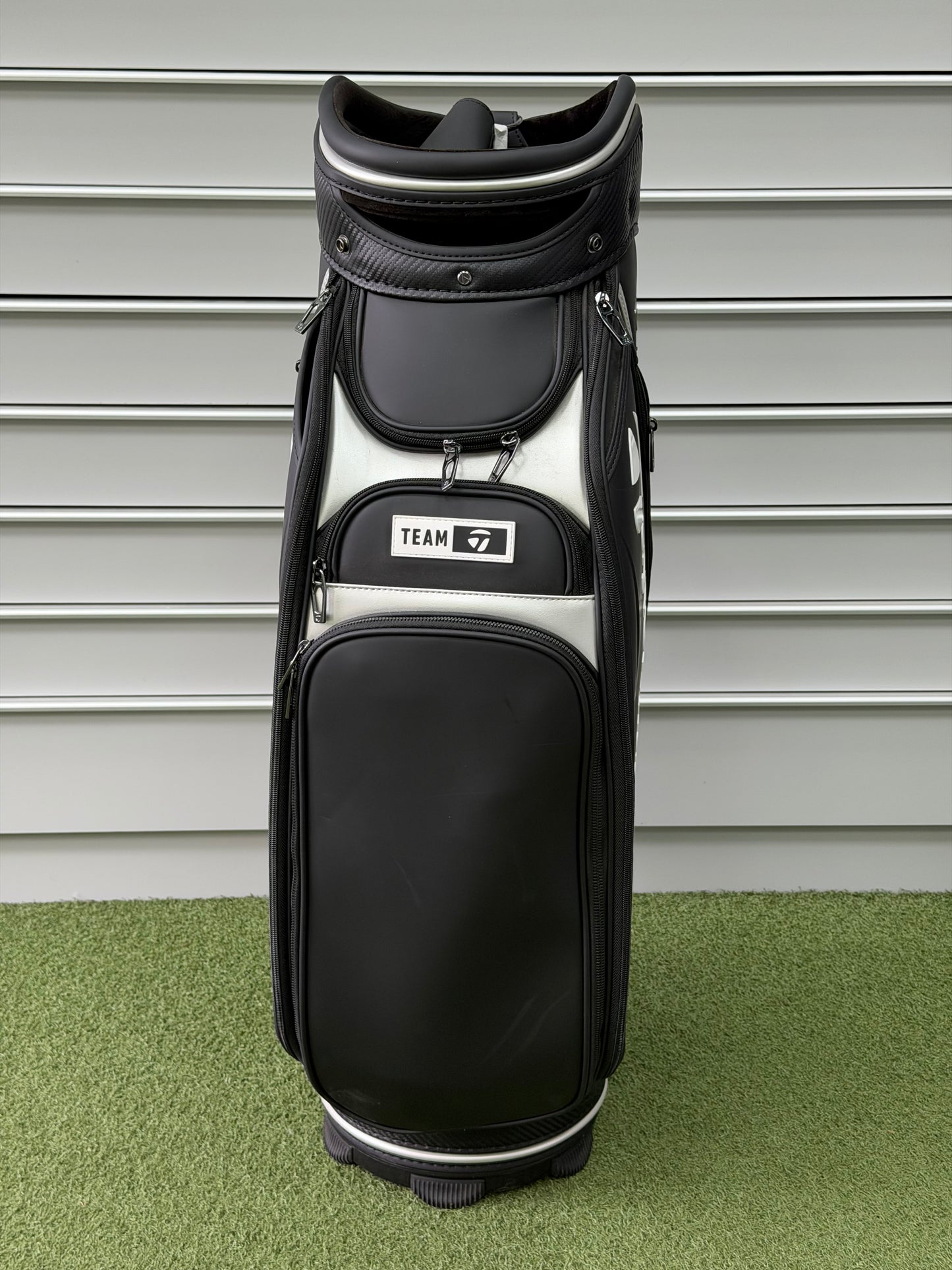 TaylorMade Qi35 Tour Staff Bag - Pre Owned Golf 