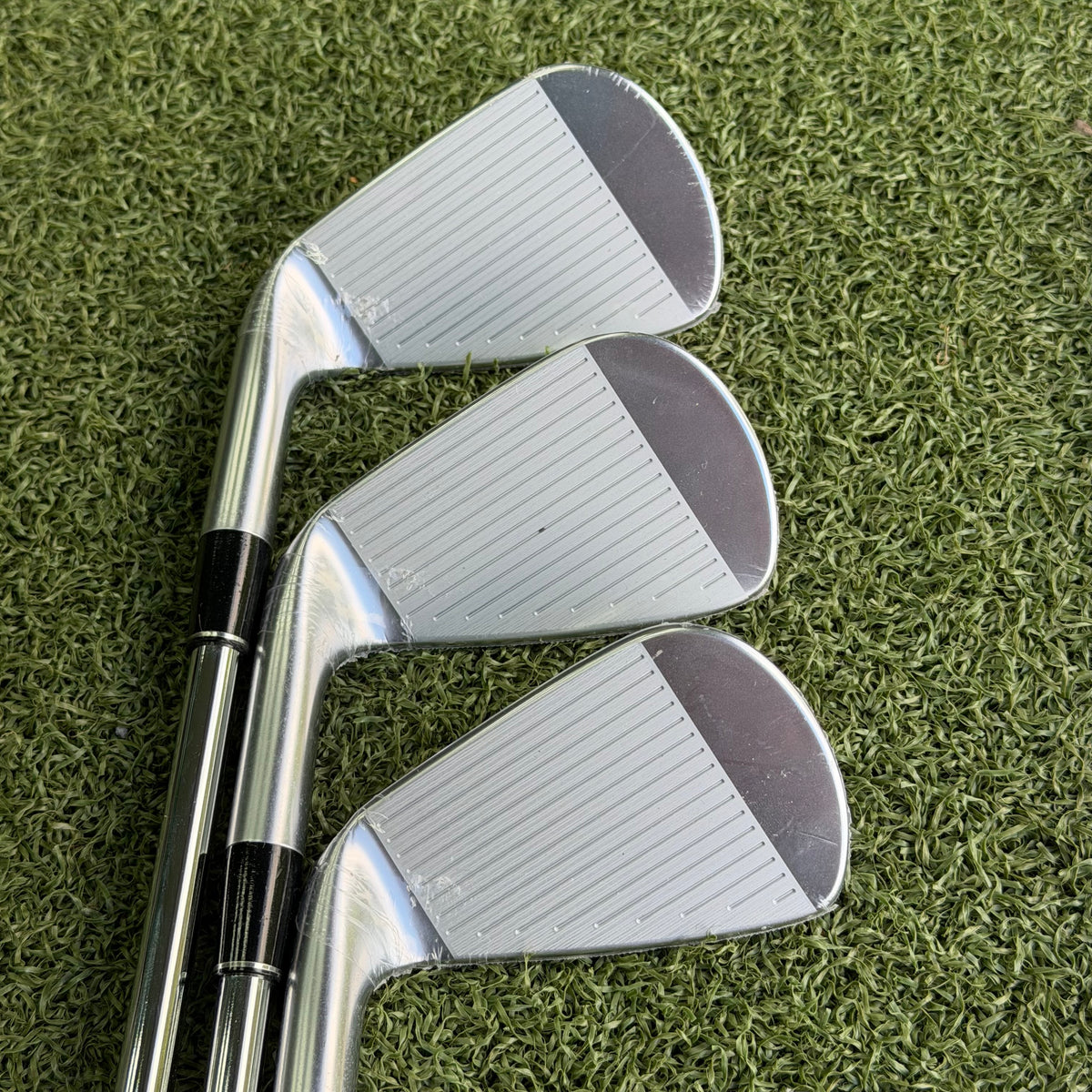 Srixon ZXi7 Forged Golf Iron Set / 5-PW / Stiff Flex Dynamic Gold 115 Shaft