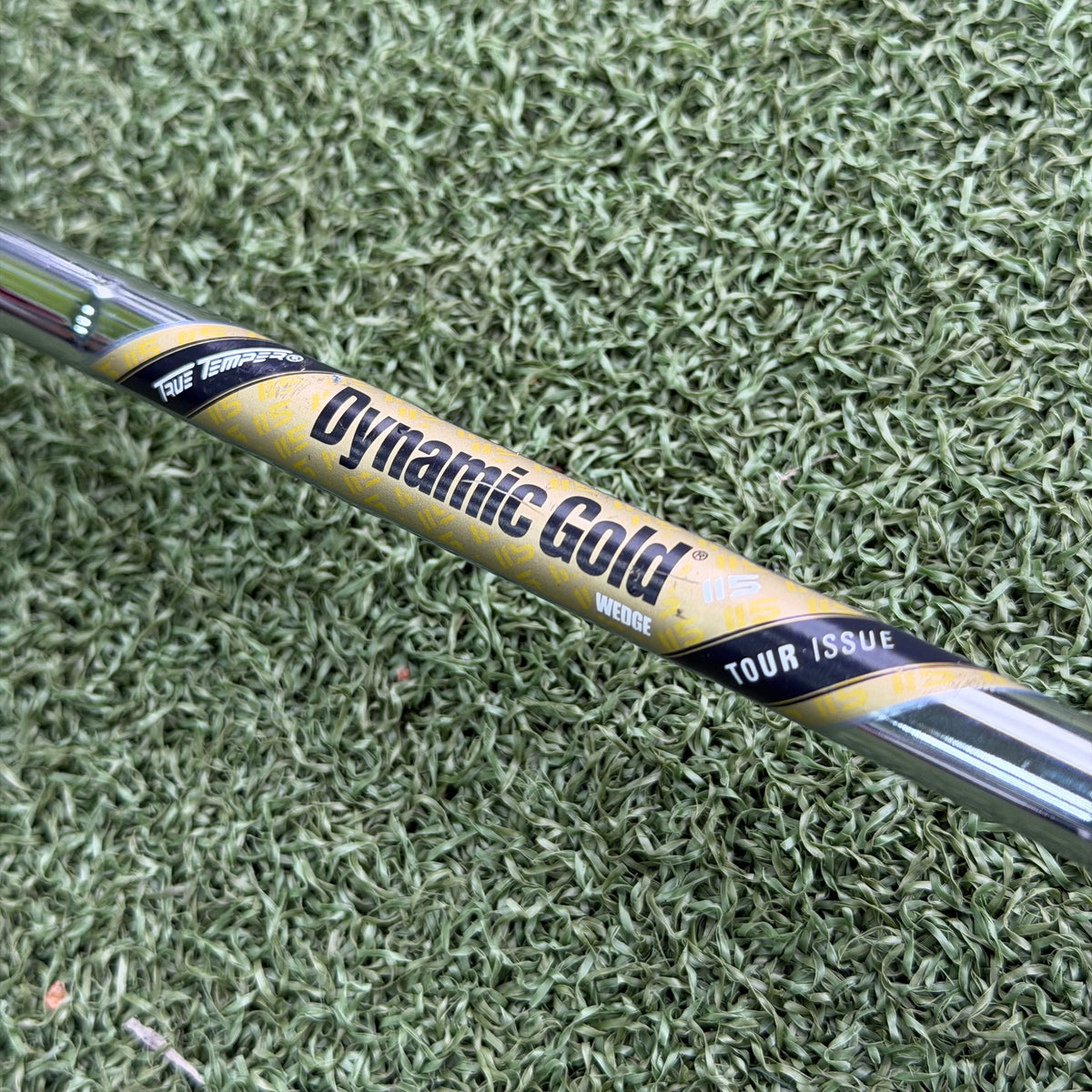 TaylorMade Milled Grind 5 Charcoal SB Gap Wedge / 50 Degree