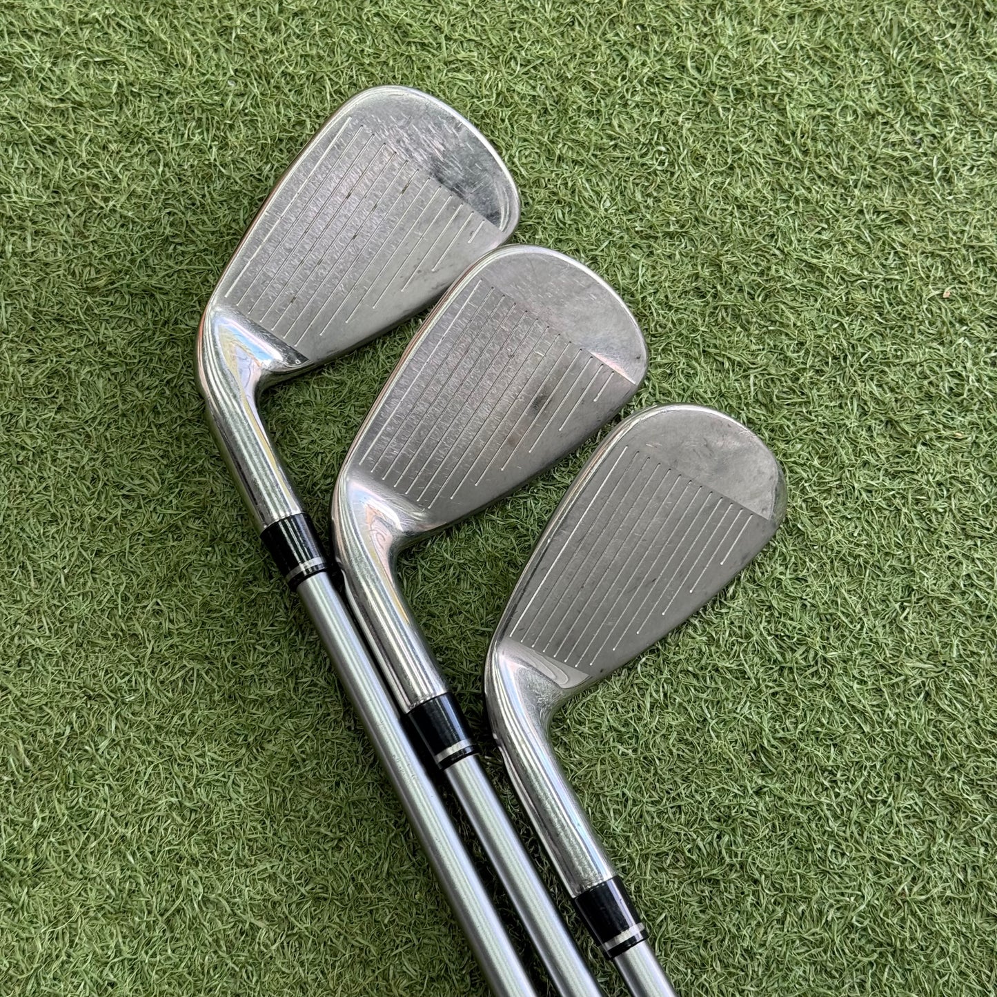 Wilson Staff D9 Iron Set / 5-PW+SW / Ladies Flex