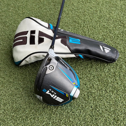 TaylorMade SIM2 Max Driver / 10.5 Degree / Regular Flex - Pre Owned Golf 
