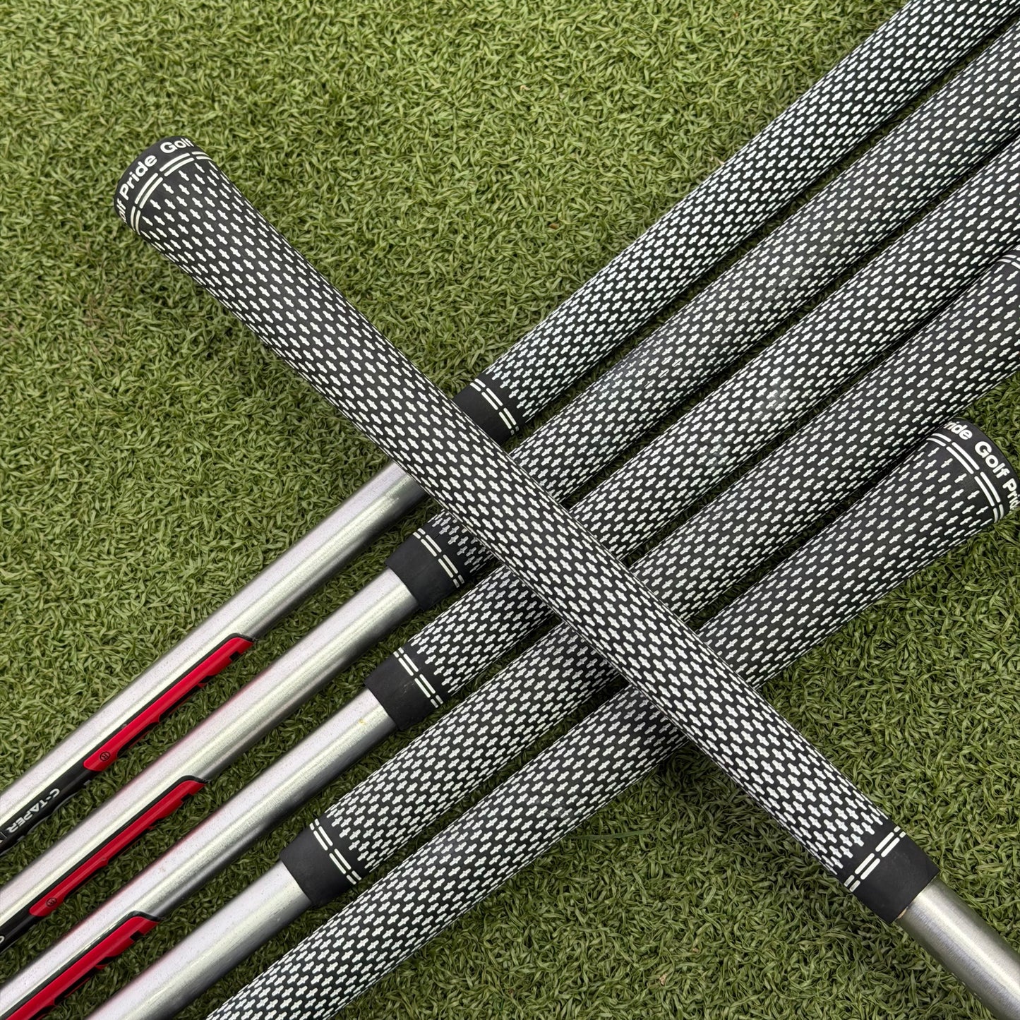 Mizuno JPX 921 Tour Golf Iron Set / 5-PW / Stiff Flex