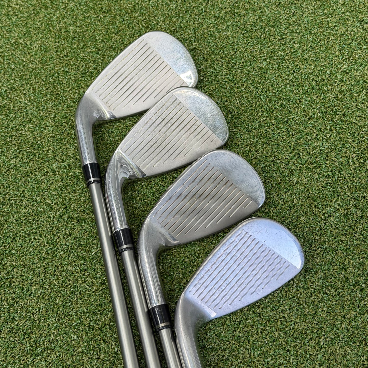 Wilson D7 Golf Iron Set / 8-SW / Senior Flex