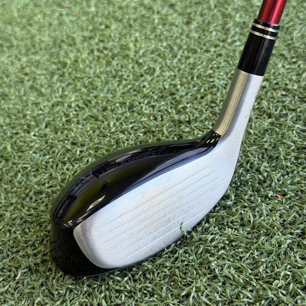 TaylorMade Burner Rescue T2 Hybrid / 18 Degree / X-Stiff Flex Aldila DVS 90-X