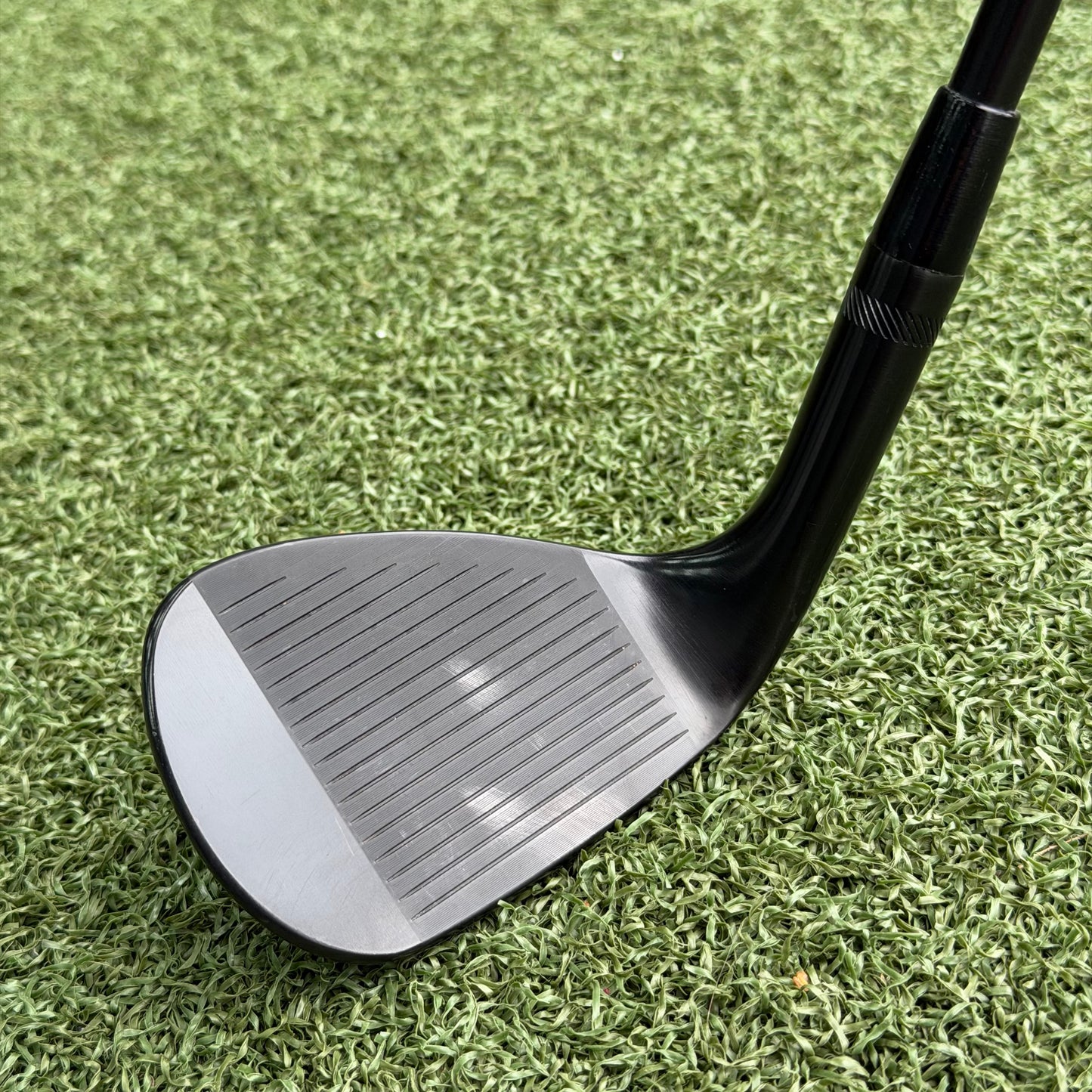 Titleist SM10 Black Vapor Sand Wedge / 54 Degree / Wedge Flex Black Vapor Shaft
