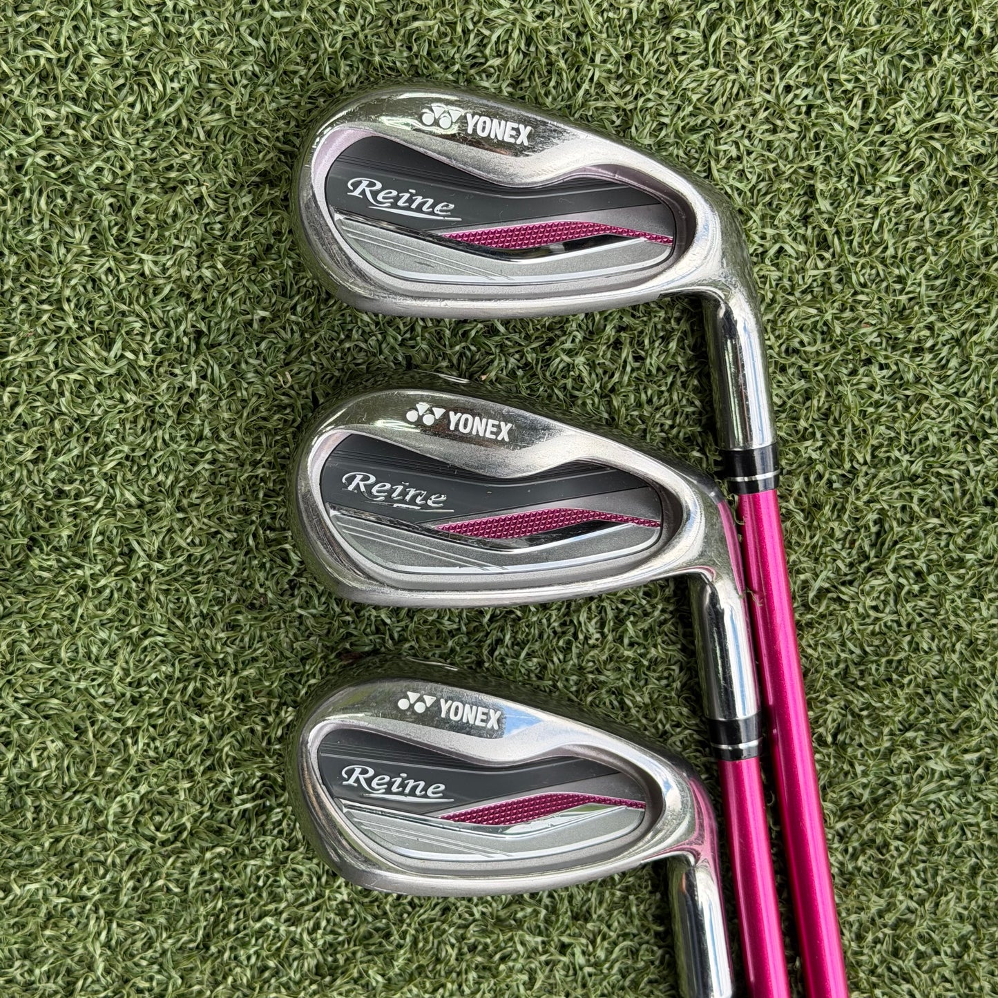 Yonex Reine Golf Iron Set / 5-SW / Ladies Flex Graphite Shafts