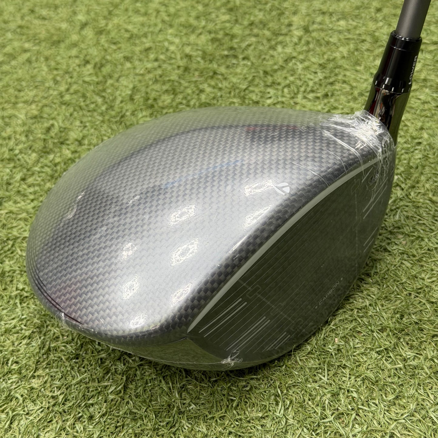 TaylorMade Qi35 Golf Driver / 10.5 Degree / Regular Flex