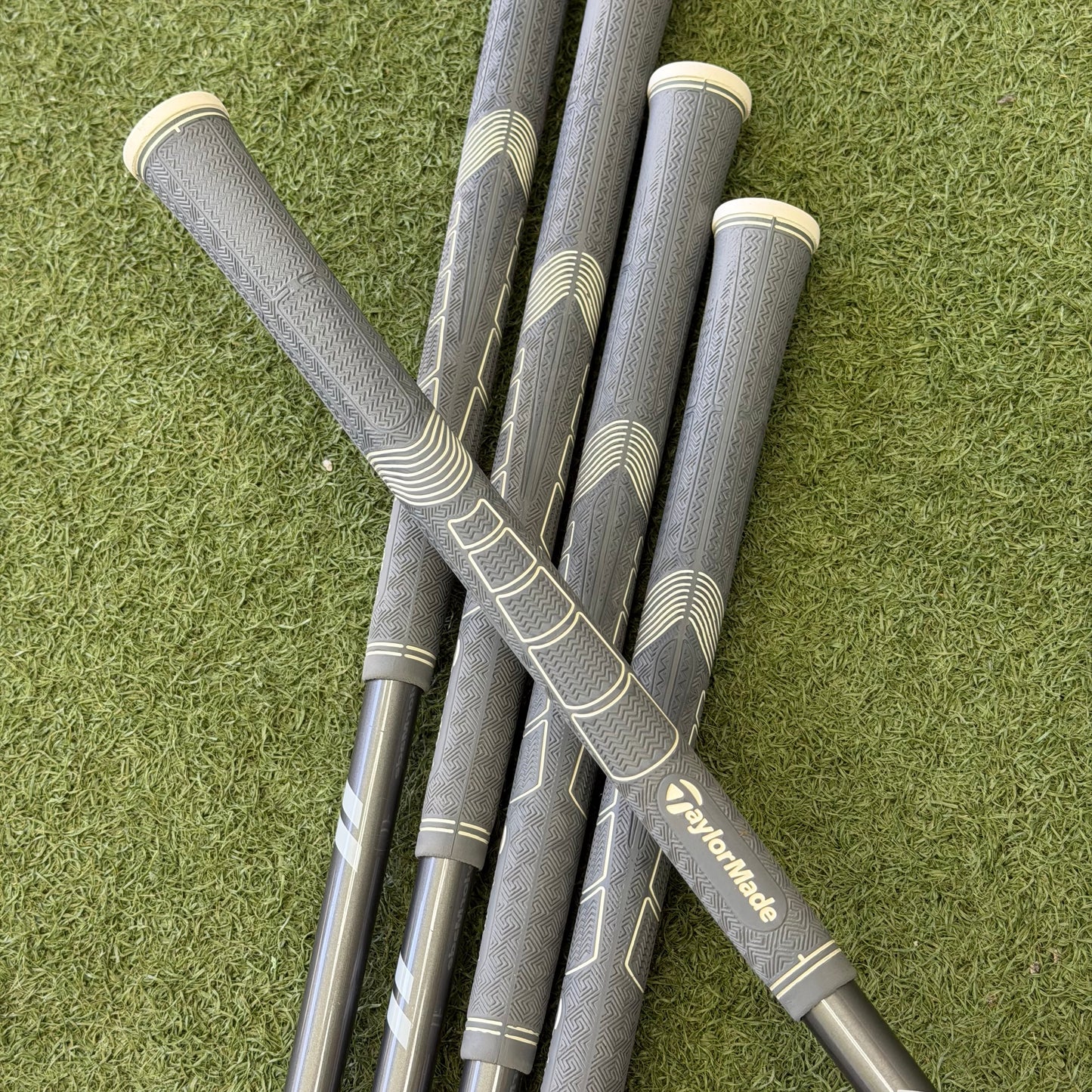 TaylorMade Stealth Iron Set / 6-PW / Ladies Flex - Pre Owned Golf 