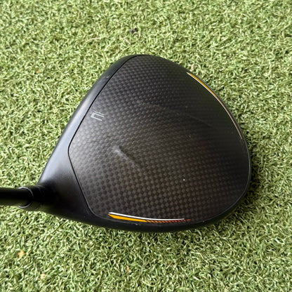 Cobra KING LTDx Golf Driver / 9 Degree / Stiff Flex