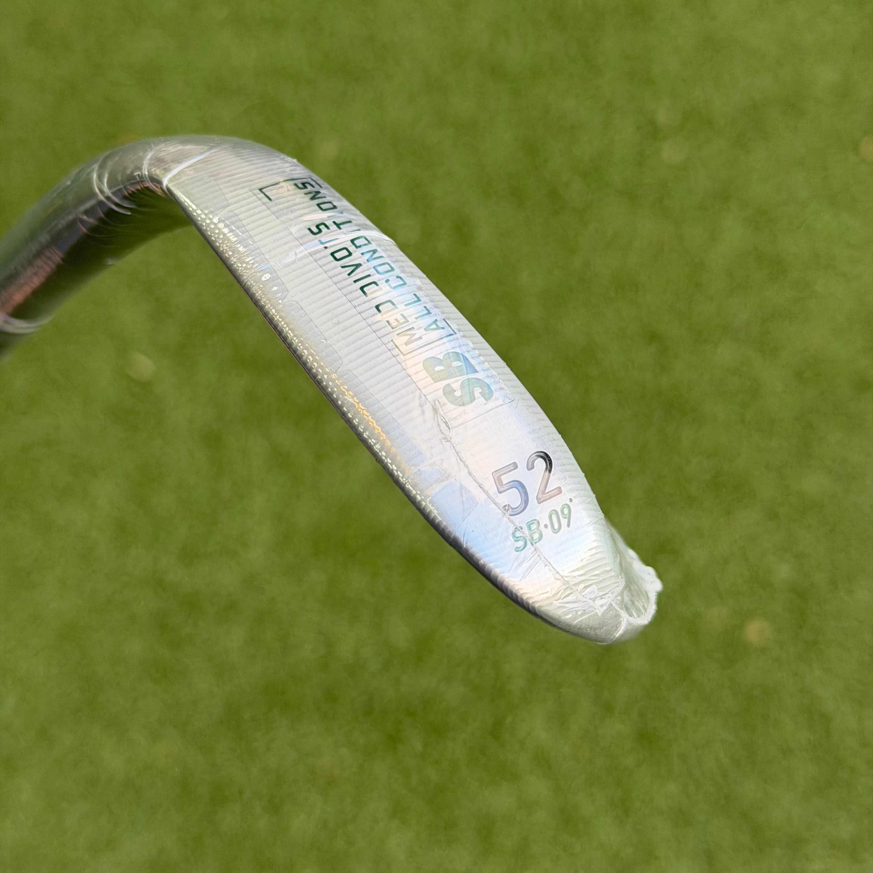 TaylorMade Milled Grind 4 Gap Wedge / 52 Degree – Preowned Golf