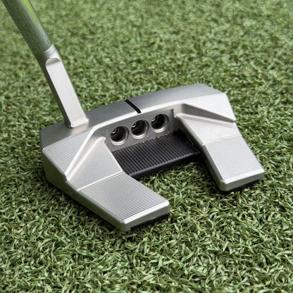Scotty Cameron 2026 Phantom 5.5 Putter / 34 Inch